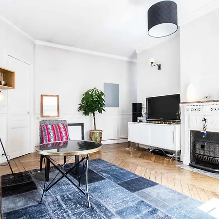 Apartment Charming Flat Near Monceau